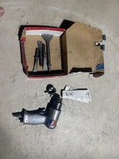 New Devilbiss At30 Pneumatic Air Chisel Hammer Kit With 4 Air Chisels