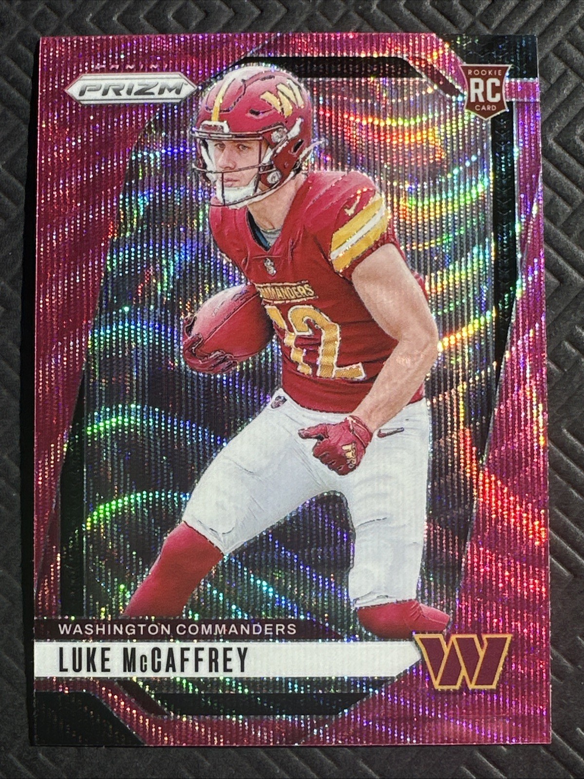 2024 Panini Prizm Luke McCaffrey Pink Wave Prizm #367 (RC) Commanders