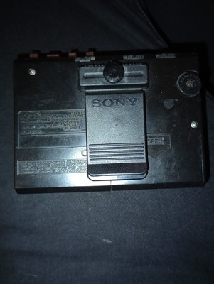 Sony Walkman Wm-f77 Fm/am Radio / Cassette Player 1980s Vintage