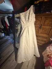 Davids Bridal 9T9218 Ivory Champagne Beaded Halter Wedding Dress Size 8