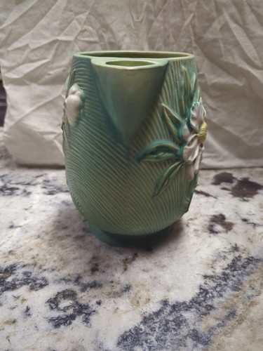 Roseville Peony Water Pitcher w Ice Lip - 1326-7-1/2 - Nile Green - Rare Piece - Picture 5 of 14