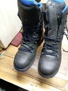 Haix Chainsaw Boots Size UK 9.5 Men's Black Leather