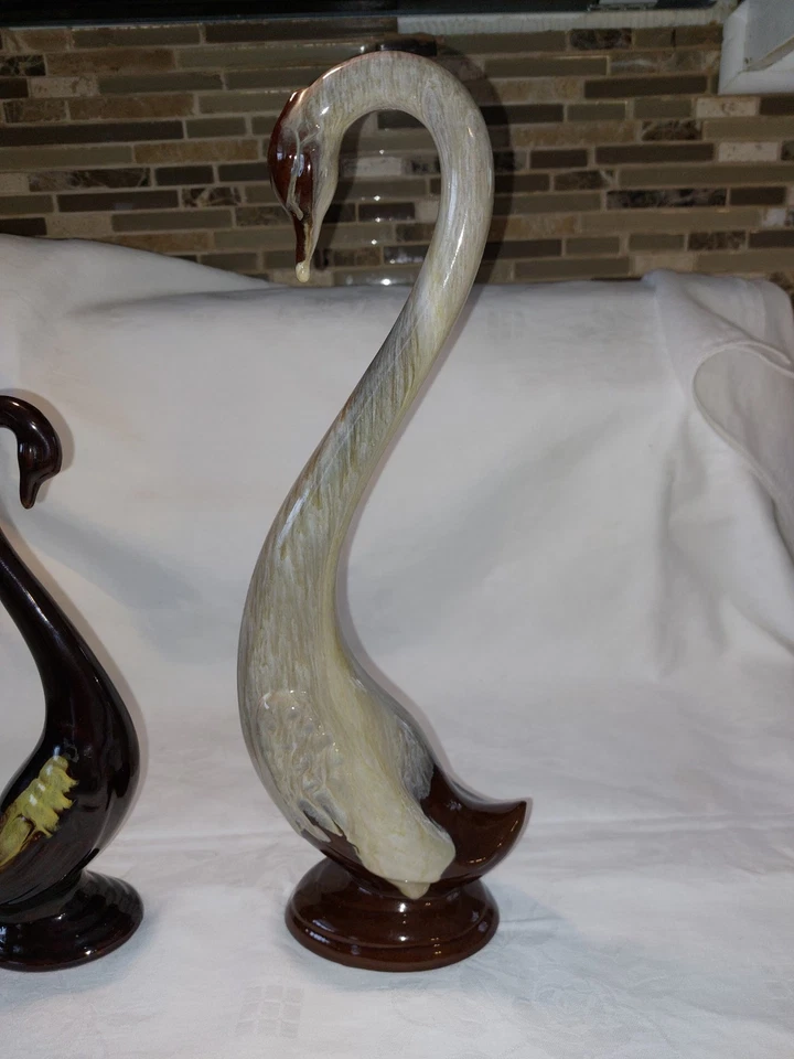 2 Rare Vtg Canadian Art Pottery Long Neck Swan Egret Figurines Unique Colors VGC - Image 3 of 4