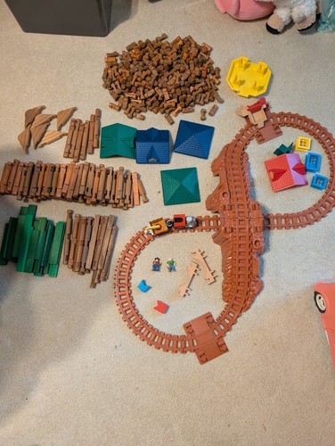 Lincoln Logs riesiger gemischter Posten Holzstämme & Kunststoffstücke 15 Pfund