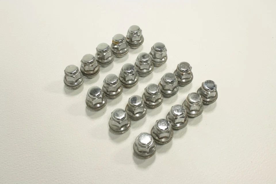 2015-2023 LEXUS RC300 RC350 JUEGO DE PERNOS DE TUERCA DE LLANTA OEM Foto 2 de 4