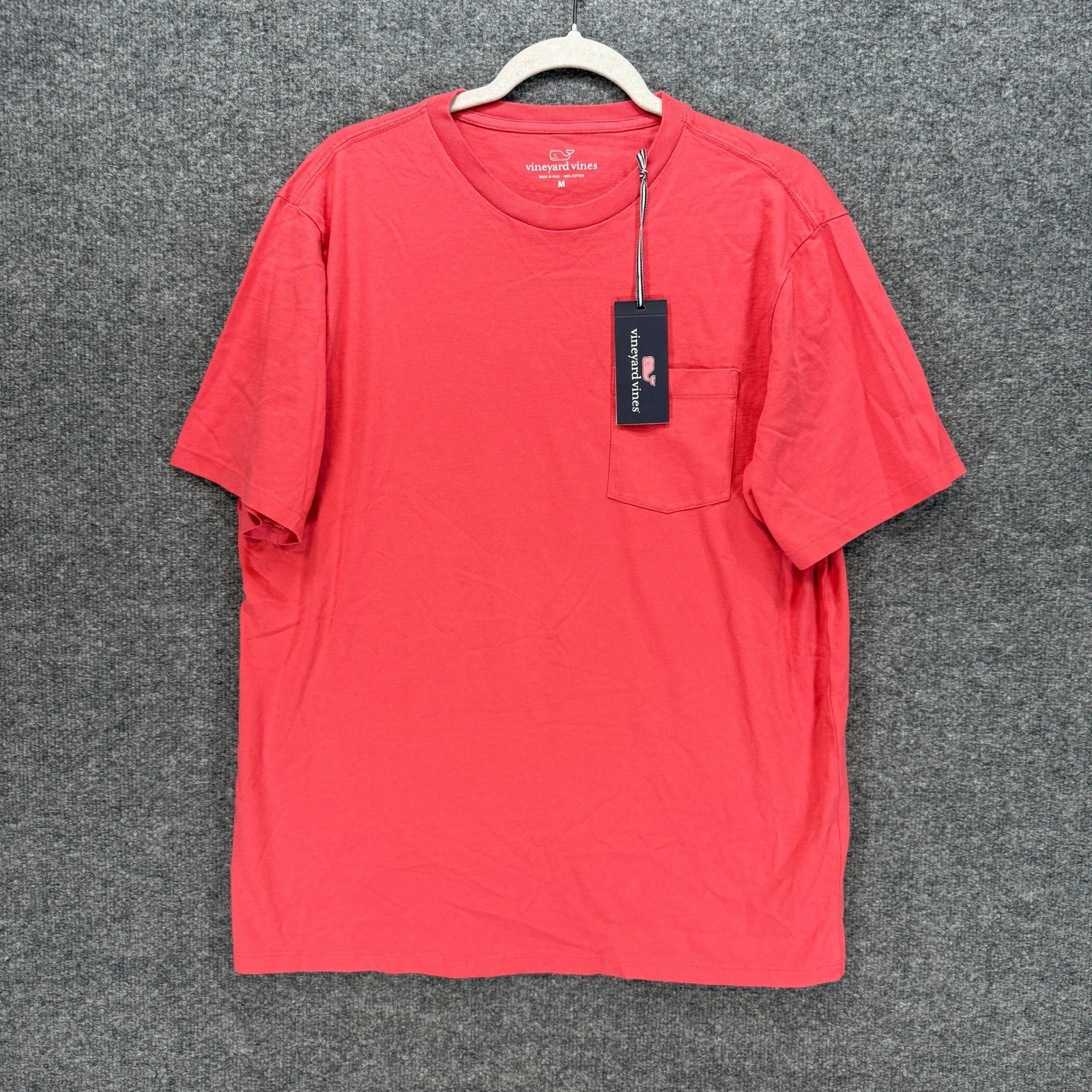 Vineyard Vines Pocket Tee Mens Medium Tshirt Red Solid Cotton Classic Preppy NEW