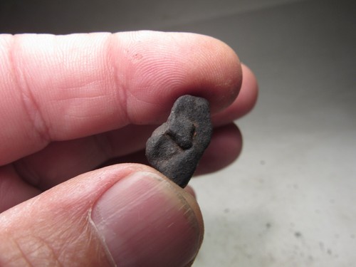 MUSEUM # 12934 SPECIMEN! FRESH CRUSTED WILUNA AUSTRALIAN METEORITE 3.2 GMS - Picture 5 of 8