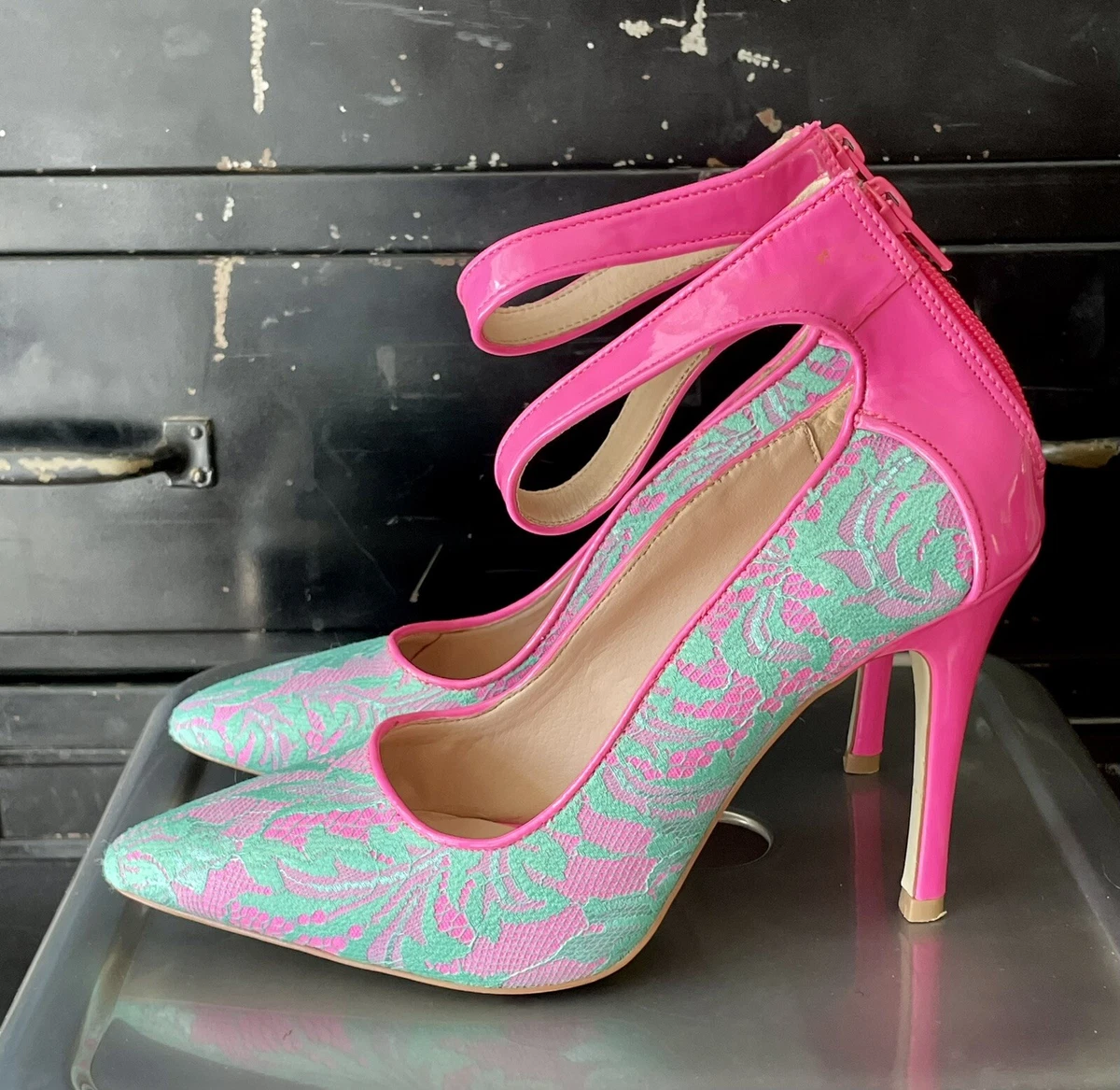 Shoedazzle pink hotsell heels