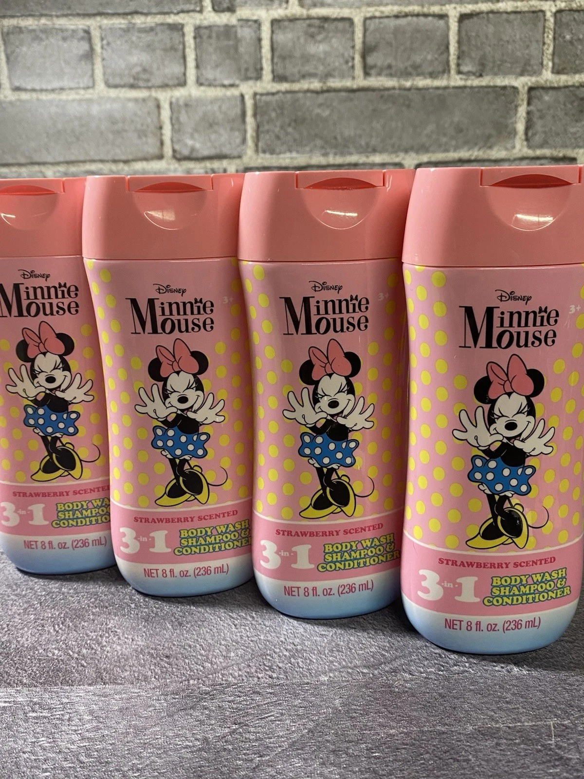 Minnie Mouse Kids 3-in-1 Shamp/Cond/Body Wash with Strawberry Scent 8oz (4)