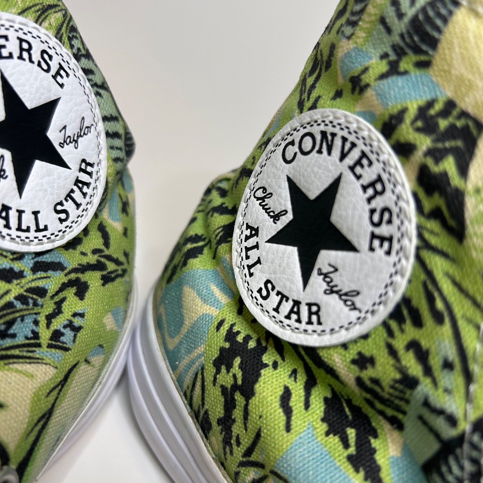 Converse High-Top Chuck Taylor All Star CTAS Canvas Tropical Green Floral Sz 7.5 thumbnail 12