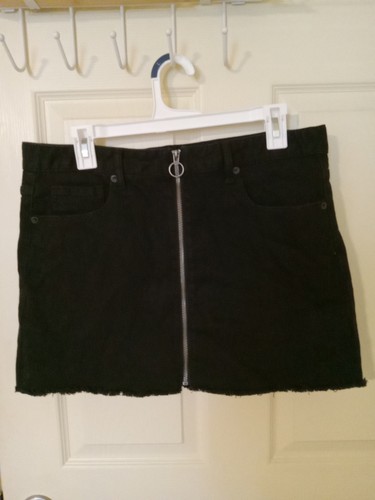 Aeropostale Women's Zip Up Skirt W/ POCKETS SIZE 10 - Picture 1 of 8