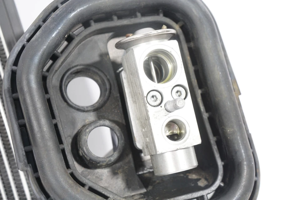 2008 - 2014 MERCEDES BENZ C300 W204 AC HEATER EVAPORATOR OEM - Image 3 of 4