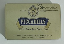 I127063 Scatola di latta - Sigarette Piccadilly Number One + 50 pennini