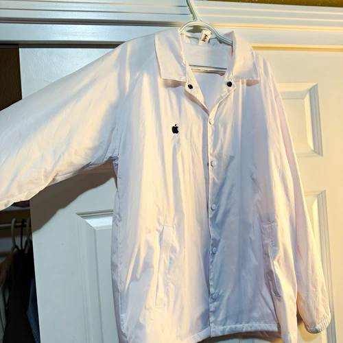 Apple WWDC 2025 White Jacket Snap Front Logo Pockets Men’s Exclusive 1 of 120. - product listing photo