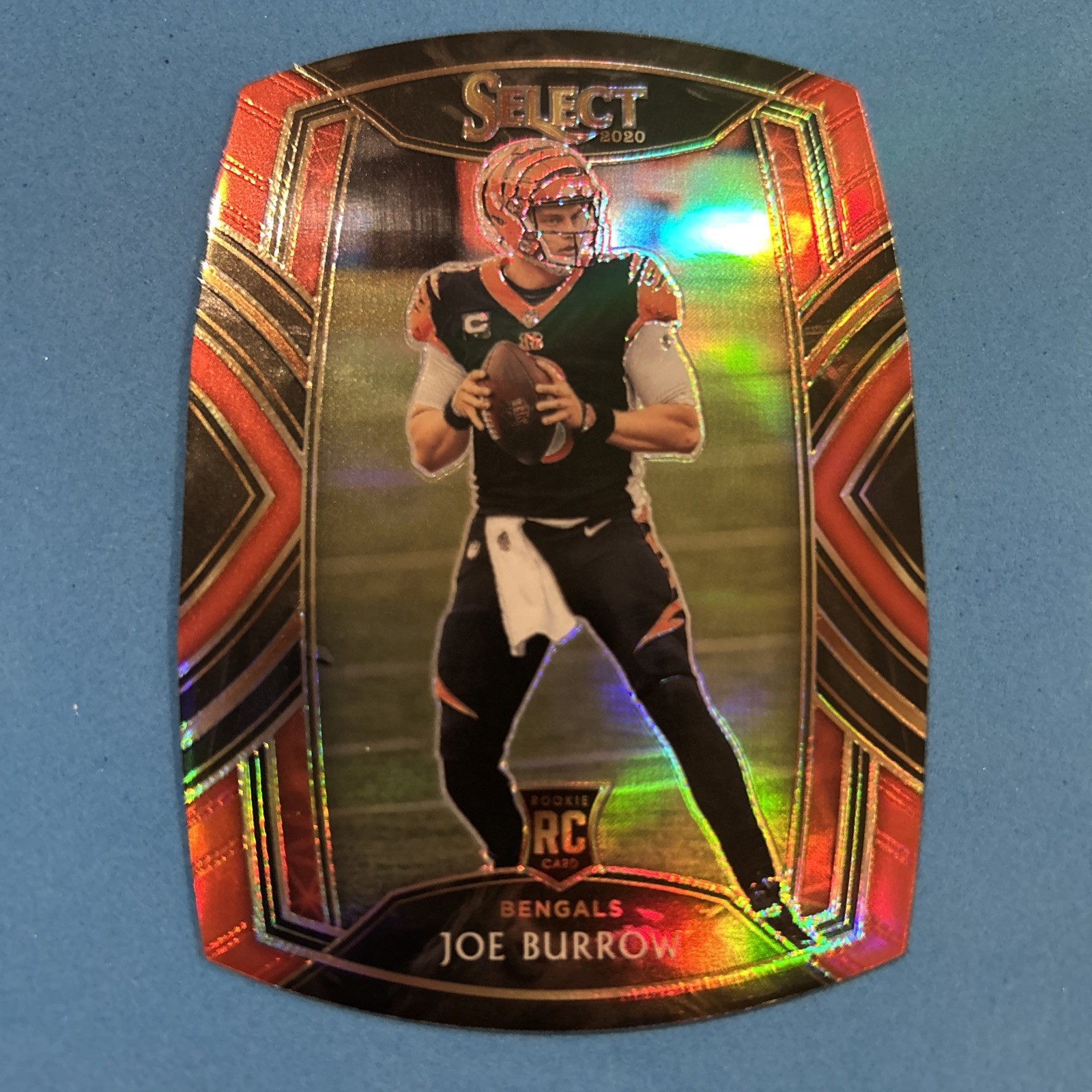 2020 Panini Select - Club Level Joe Burrow #246 Red Prizm Die-Cut (RC)