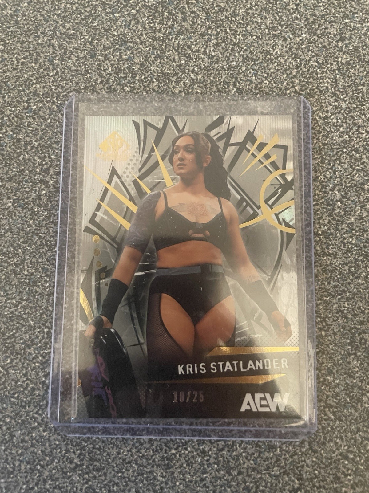 2025 Upper Deck SP Game Used AEW Rainbow Parallel #44 Kris Statlander /25