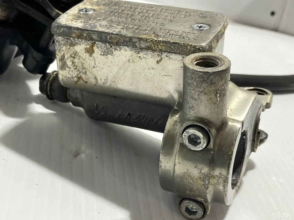 1998 Suzuki Marauder 800 Front Brake Assembly (OEM) — 第 3/4 张图片