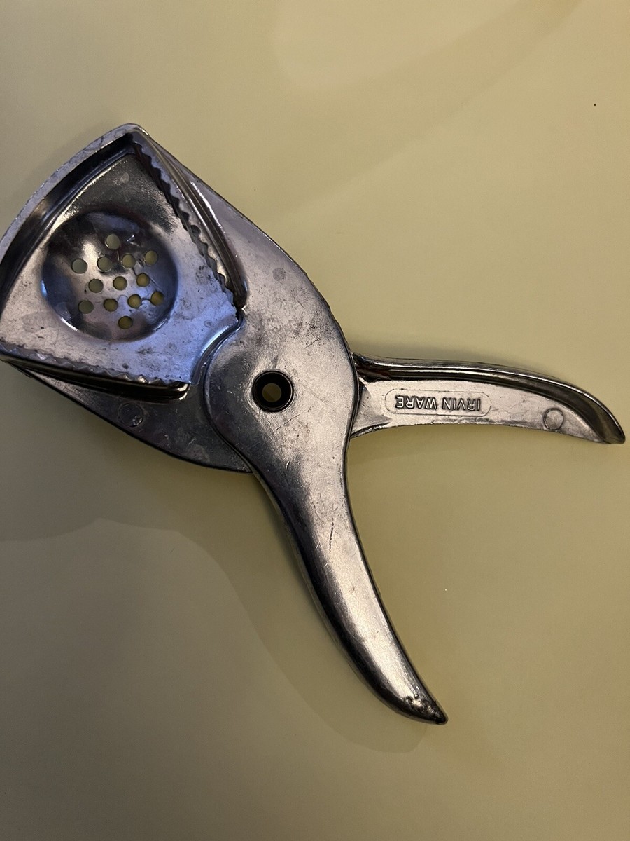 Irvin Ware USA Aluminum HAND-HELD CITRUS JUICER Lemon Lime