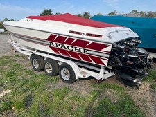 1990 28 ft Apache