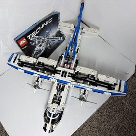LEGO Technic Cargo Plane 42025 99% Complete With Manual Tested WORKS