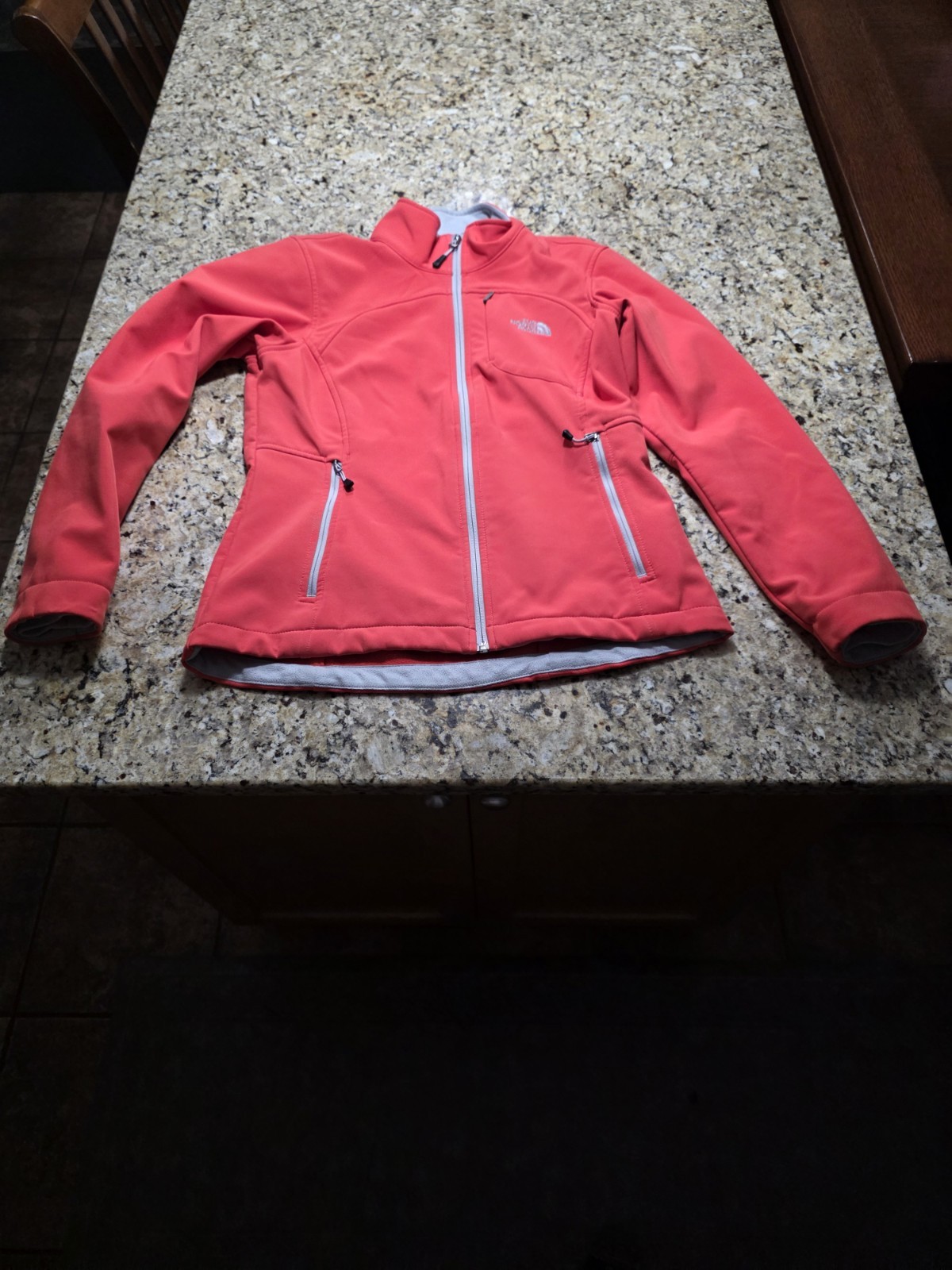 The North Face Coral Fleece Lined Windbreaker Women&rsquo;s Medi