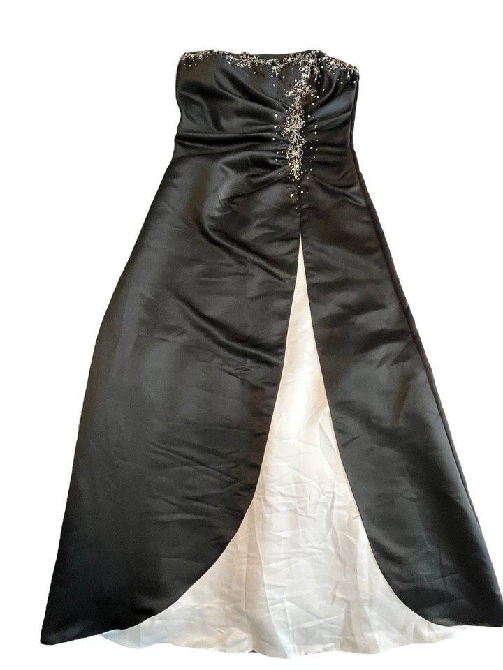 Vestido de graduación Jump Apparel para mujer talla 13/14 negro blanco sin tirantes adornado nuevo con etiquetas Foto 2 de 4