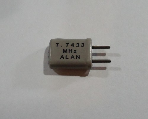 HC-25/U - 7,7433 MHz Radio Crystal - 0,039 pinów - Alan - Zdjęcie 2 z 2