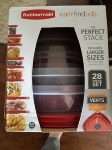 Rubbermaid 28 Piece Plastic Food Storage Container Set 