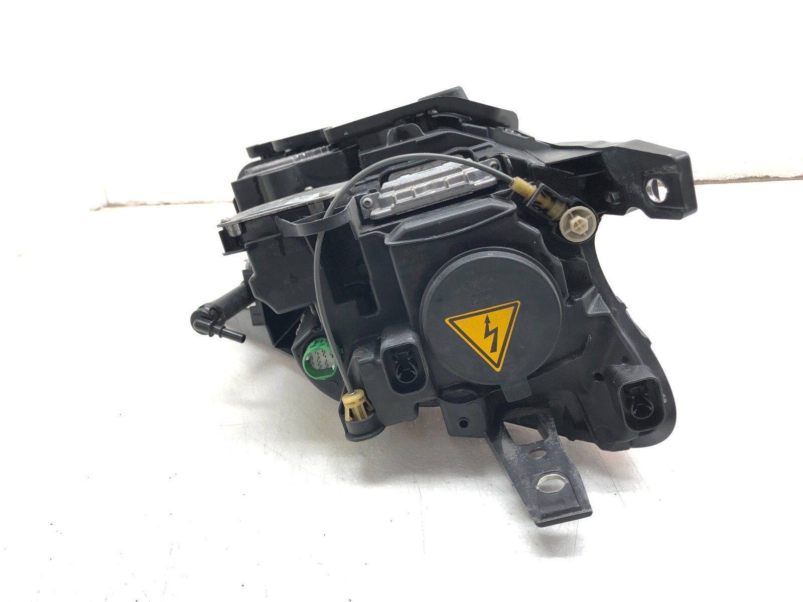 2014-2017 MASERATI QUATTROPORTE LEFT DRIVER FRONT XENON HEADLIGHT ASSEMBLY OEM