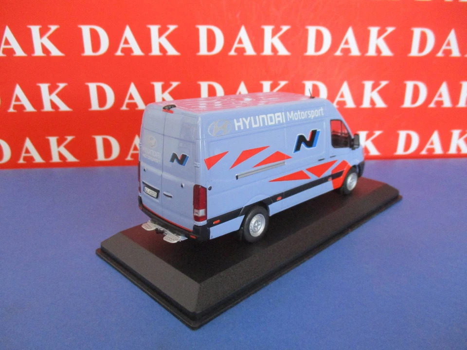 Die cast 1/43 Modellino Furgone Hyundai H350 Hyundai Rally Motorsport 2015 - Immagine 3 di 4