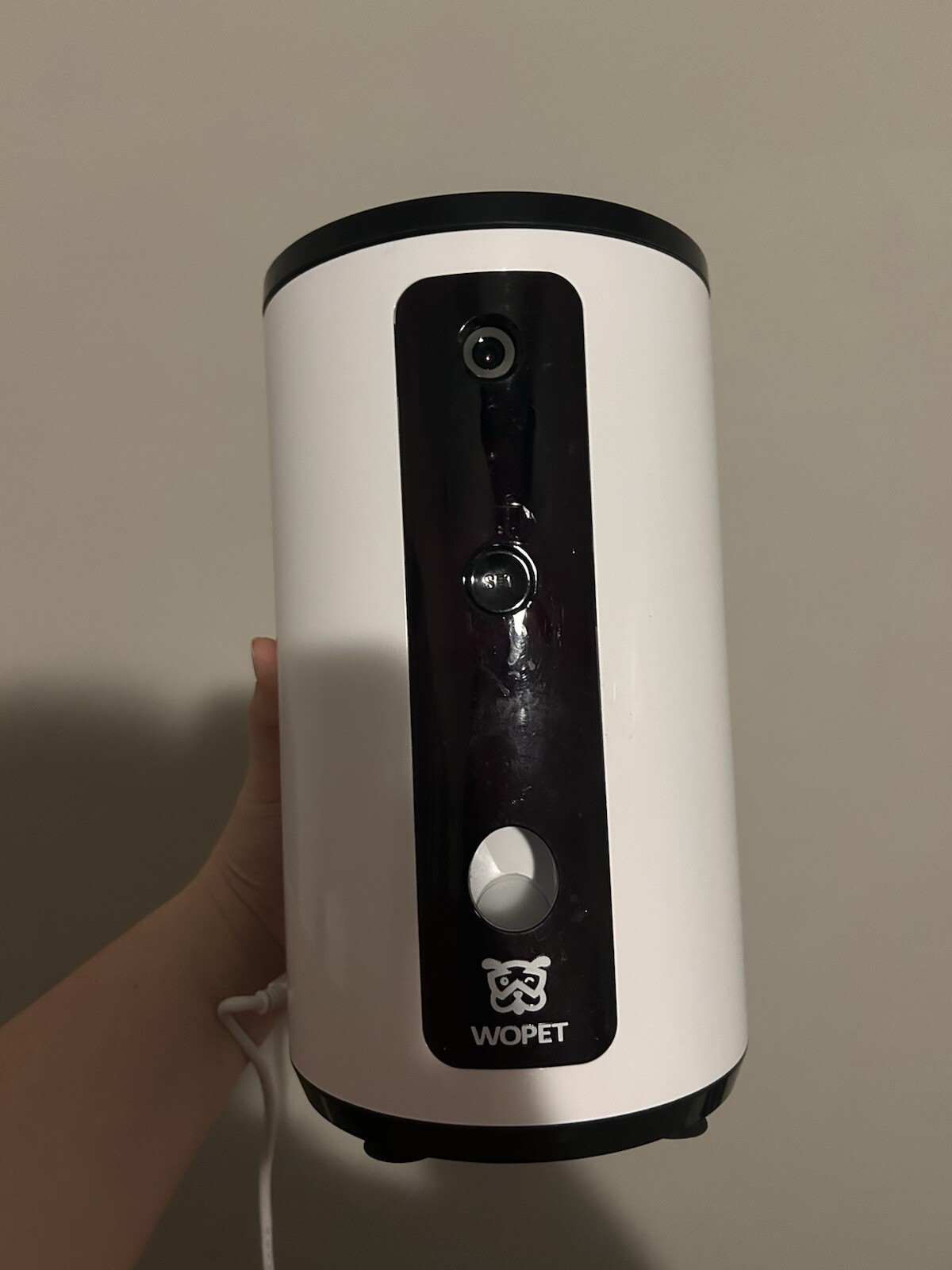 Wopet Intelligent Pet Camera 1080P HD with Treat Dispenser & Audio (Model D01)-image