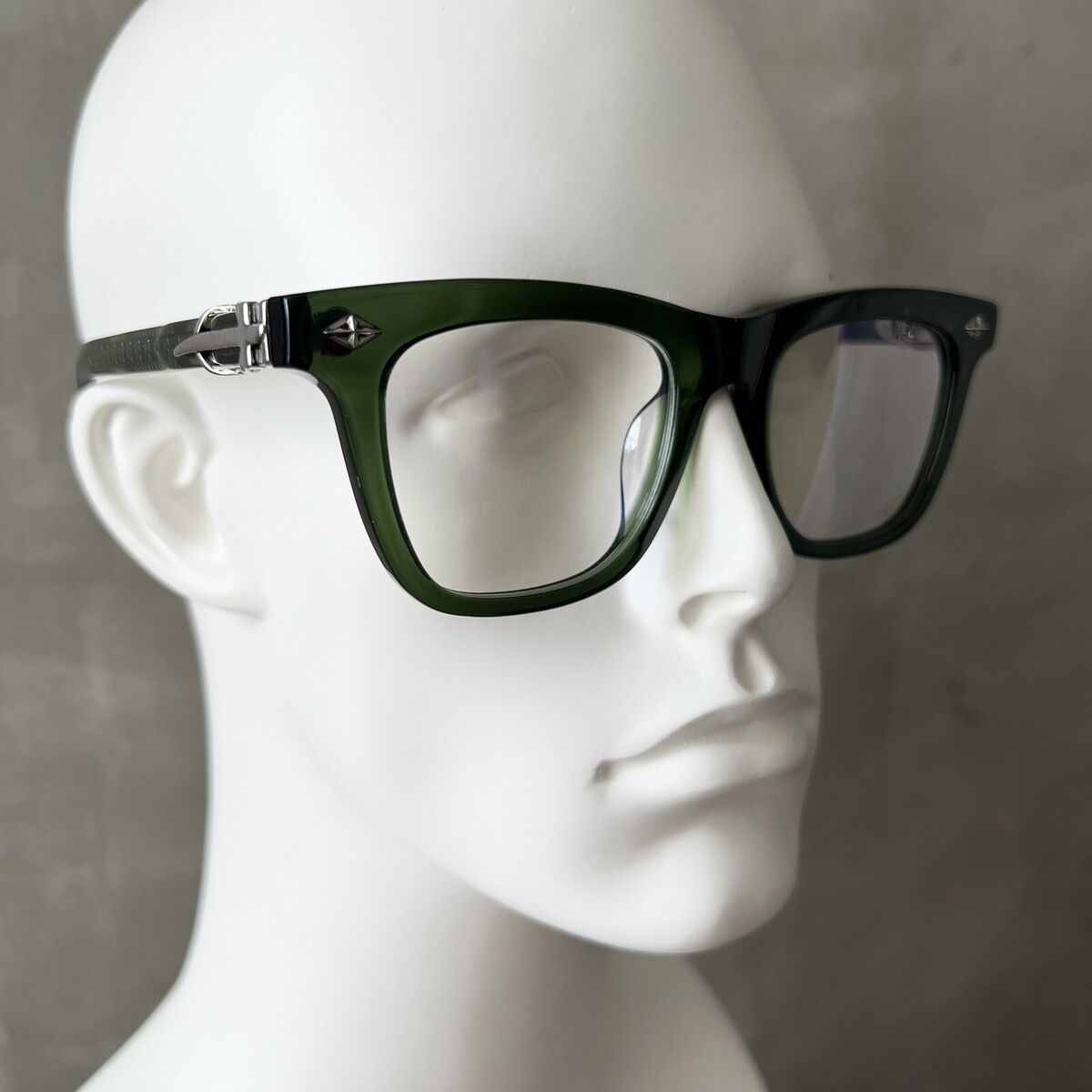 CHROMEHEARTS/ DARK GREEN SILVER FRAME CLASSIC STYLE EYEGLASS CHROMEHEARTS/ DARK GREEN SILVER FRAME CLASSIC STYLE EYEGLASS