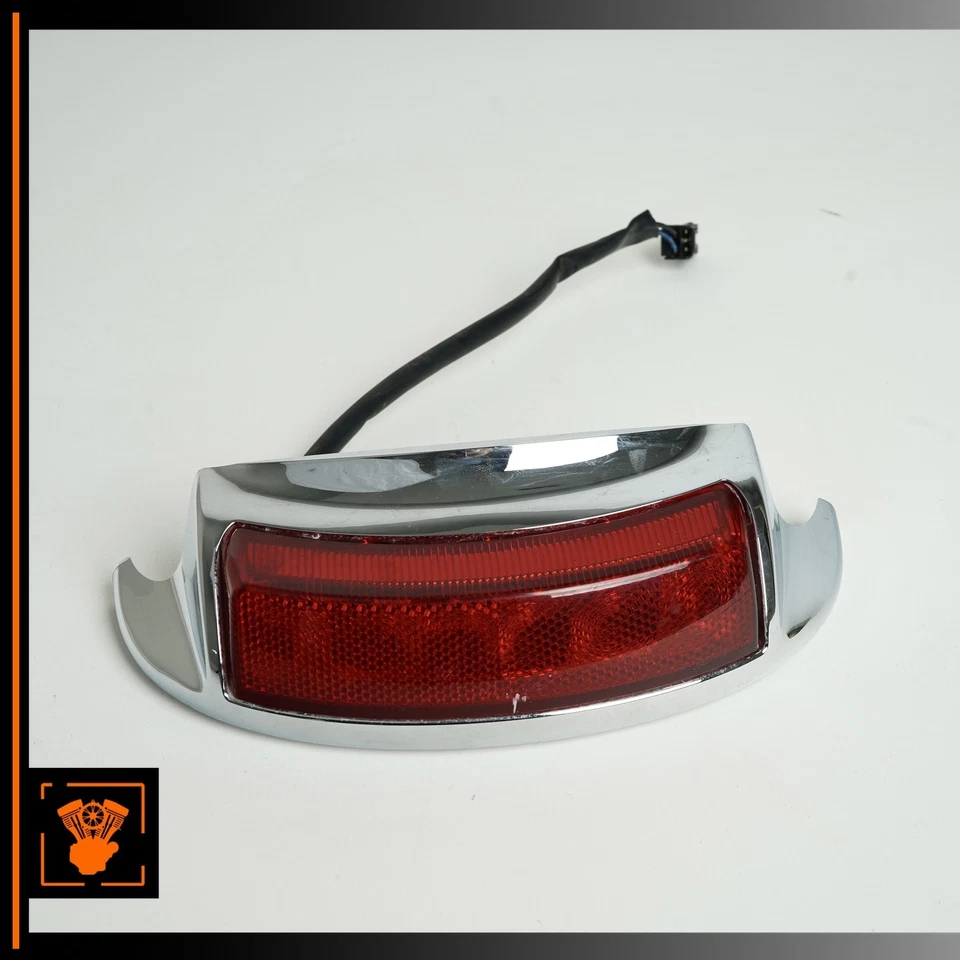 Harley Electra Glide 2010 guardabarros trasero punta de funcionamiento luz de freno 5858630 OEM Foto 3 de 4