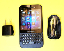 🔥BLACK BLACKBERRY Q5🔥 UNLOCKED QWERTY CELL PHONE BELL TELUS CHATR ROGERS FIDO+
