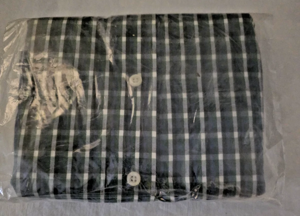 NWT IZOD Men's VERDANT GREEN WHITE Plaid Button Down Dress Shirt XL - Image 2 of 3