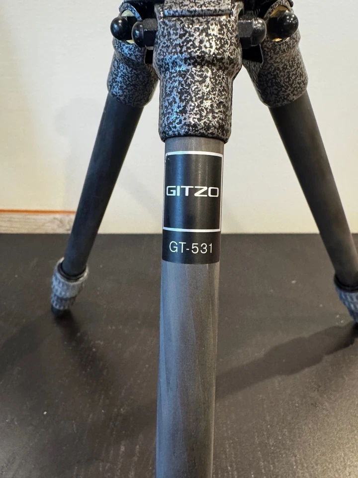 Gitzo GT531 Tripod – [....Hardly Used.... With Original Bag] - image 3 of 4