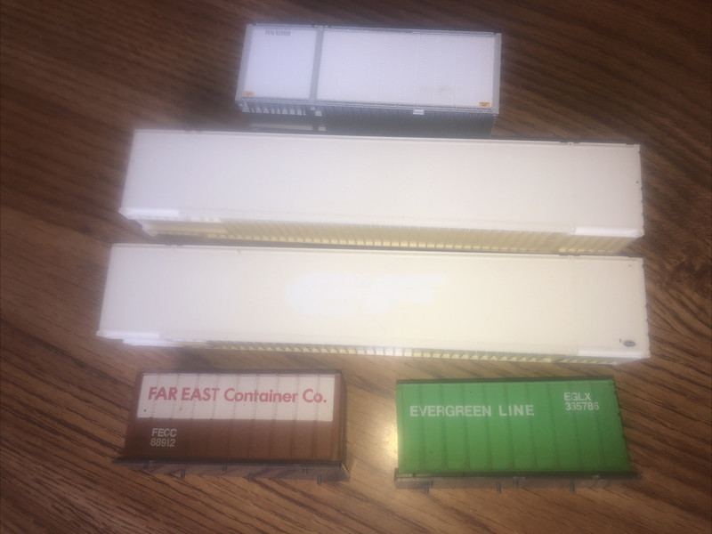 HO all 5 Containers: 2 A-Line 53', 1 Athearn 28', 2 Life-Like 20'