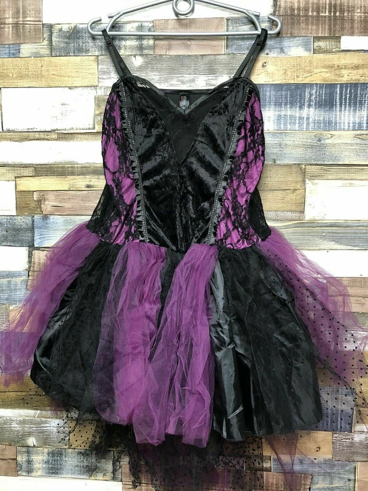 Halloween Family Bundle 6 Costumes Skeleton Vampire Hats Glasses Tableware DVD - Image 2 of 4