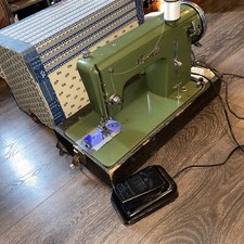 Macchina da cucire Vigorelli E-74530 Made in Italy metallo 115v con custodia TESTATA funziona