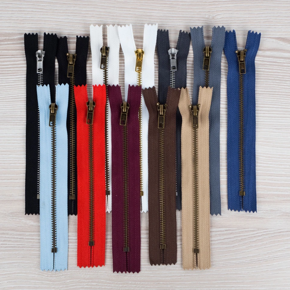 Metall - Reißverschluss 4mm - nicht teilbar 8 10 12 14 16 18 20 25 30 35 40 cm