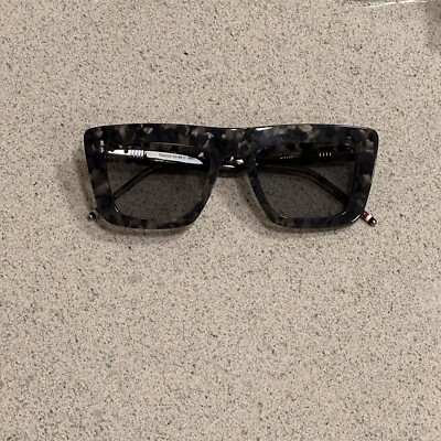 THOM BROWNE TBS415-52-03 GRT Grey Tortoise/Light Grey  display picture 1