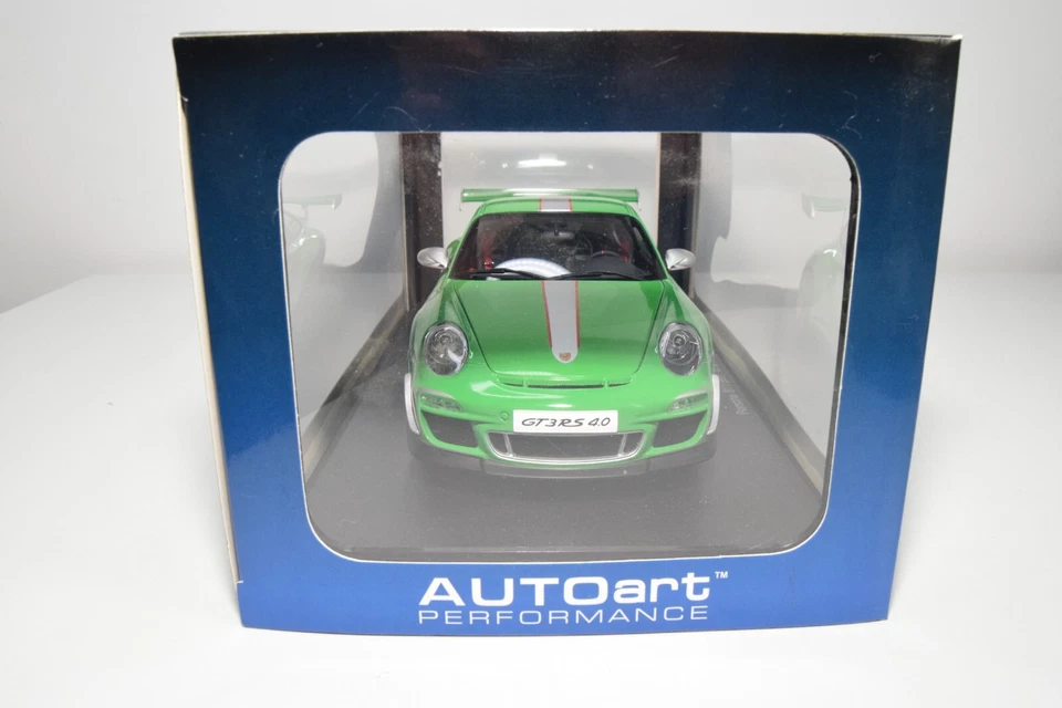 B61 1:18 AUTOART AUTO ART 78149 PORSCHE 911 997 GT3 GT 3 RS 4.0 GREEN MIB - Photo 3/4