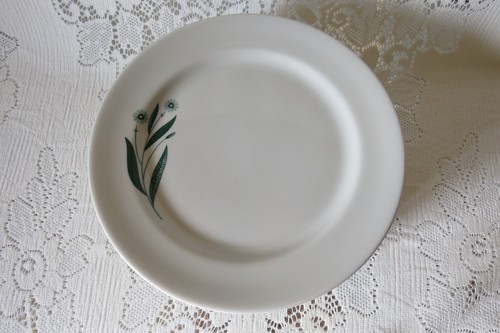 8 Shenango Plates Green Flower 8 7/8" Interpace A-136 - Picture 2 of 12