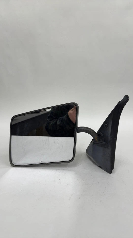 Espejo retrovisor de puerta Chevrolet S10/S15/Sonoma LH pintado manual (negro) 1982-93 Foto 4 de 4