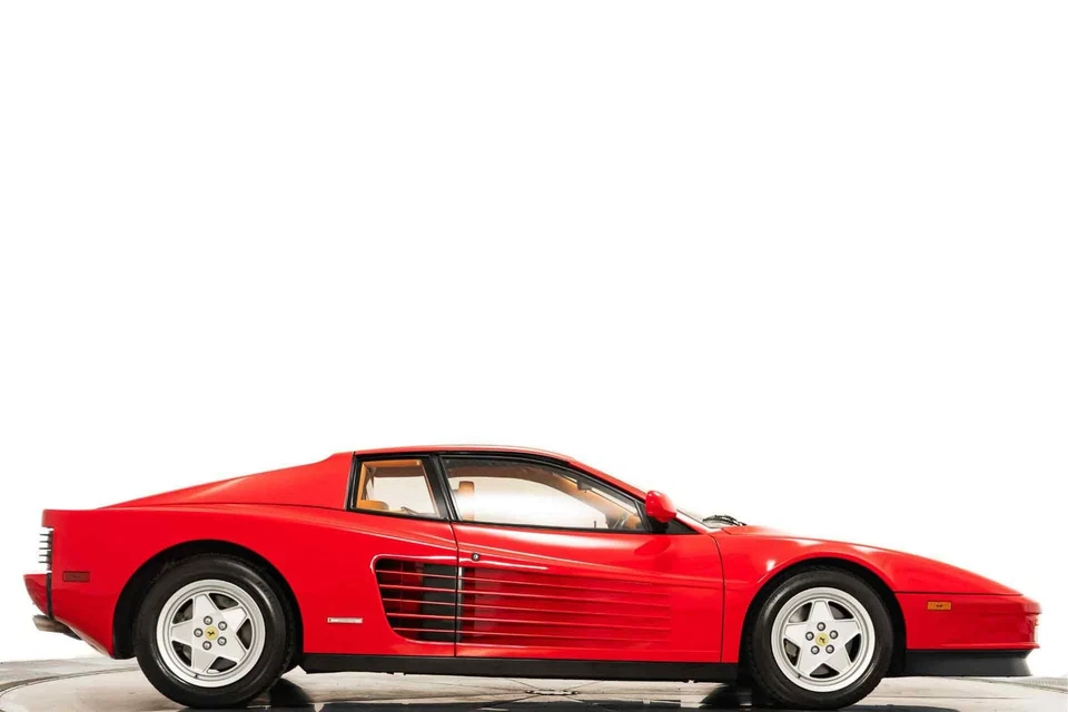 Ferrari Testarossa 1990  Foto 2 de 4
