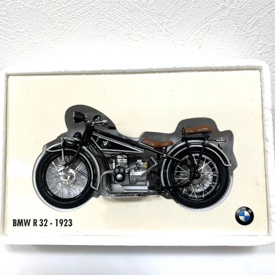 Minichamps Pma Bmw R 32 1923 Diecast Miniature Bike Replica Motorcycle Model - Image 2 of 4