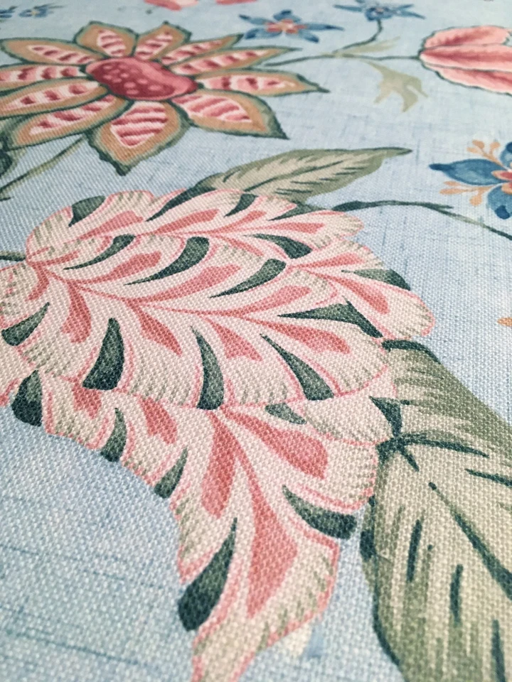 3 meters x COLEFAX and FOWLER "Emmeline" Linen fabric Aqua Blue - Image 4 of 4