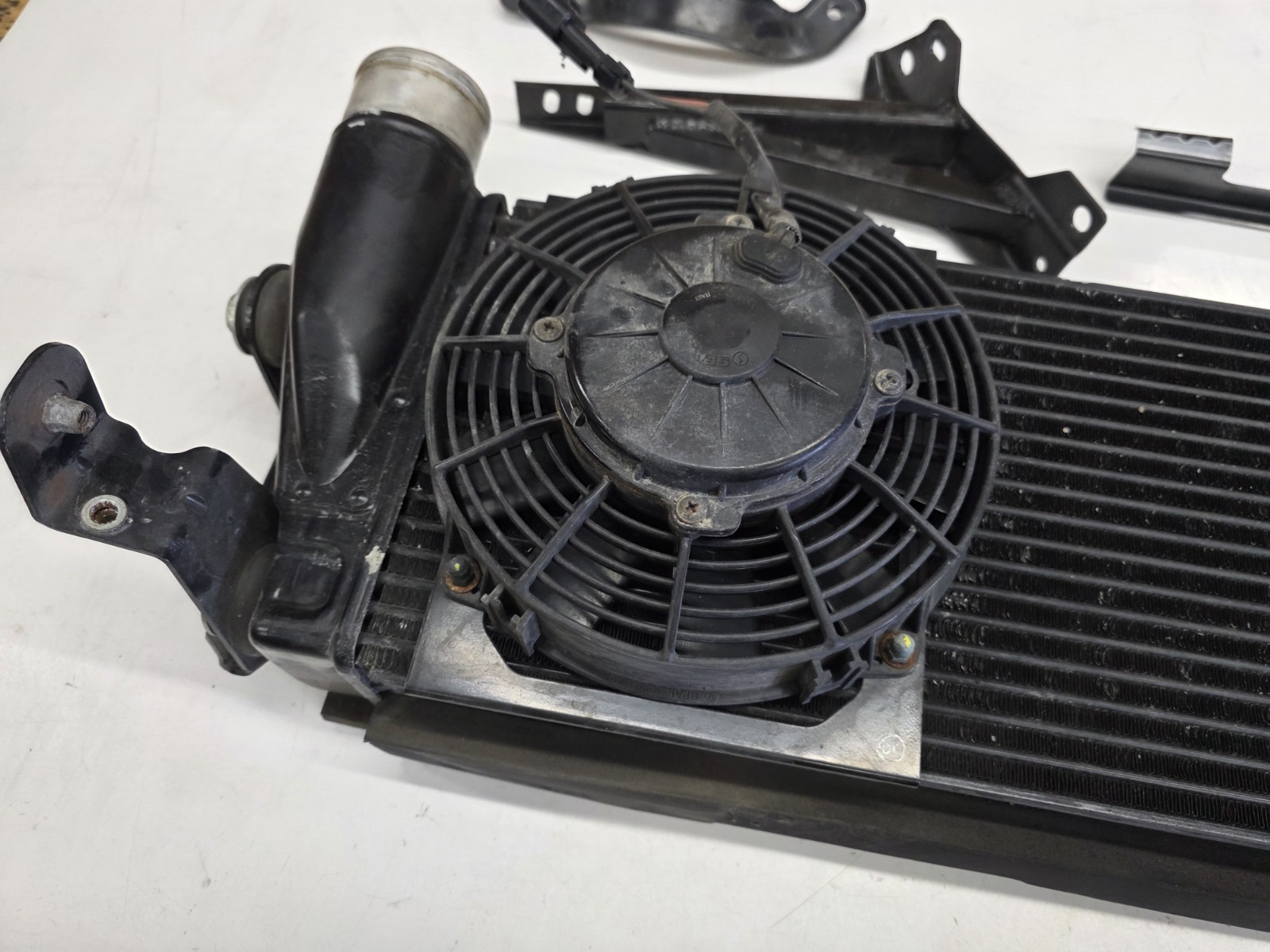 FERRARI F8 488 PISTA PASSENGER RIGHT SIDE INTERCOOLER WITH FAN OEM 748559