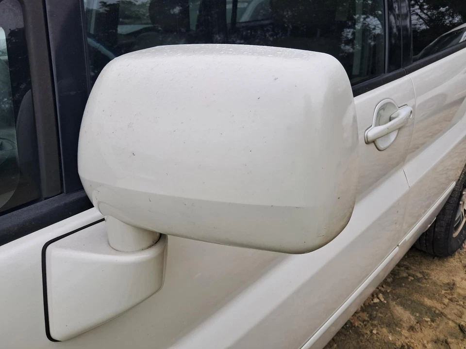 Used Left Door Mirror fits: 2005 Mitsubishi Endeavor heated Left Grade A Foto 2 de 4