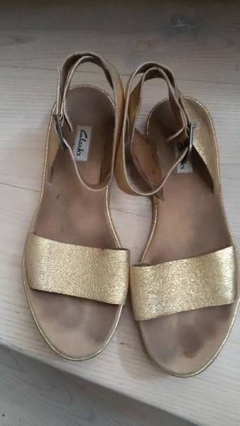 Women Clarks Heels Gold Leather 39.5